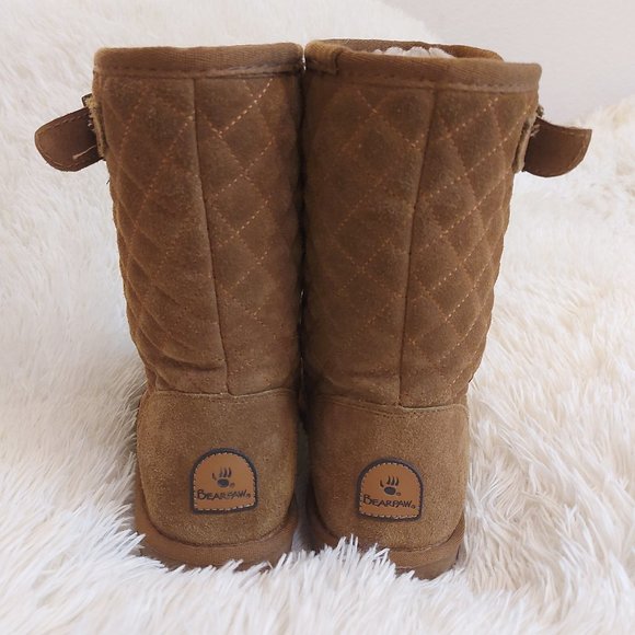 BearPaw Leigh Ann Quilted Winter Suede & Sheepskin Boots, Women's Size 9 - Picture 2 of 9